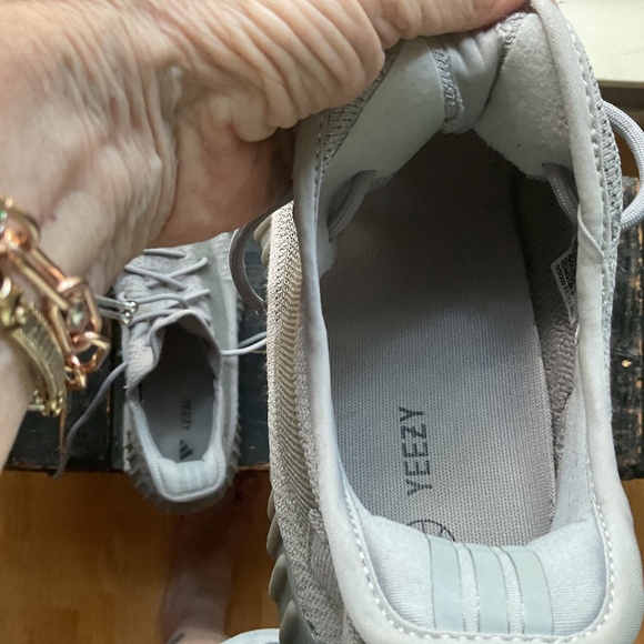 Sesame Gray Yeezy Boost - Picture 14 of 14